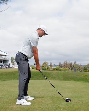 Image post by @taylormade_golf_japan on Instagram