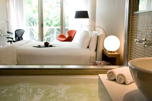 Image post by @hotelmadero on Instagram
