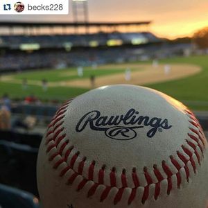 Image post by @syracusemets on Instagram