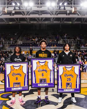 Image post by @ecubasketball on Instagram