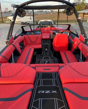 Image post by @tigeboats on Instagram