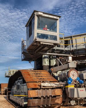 Image post by @nasaartemis on Instagram