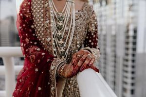 Image post by @thismodernlovephoto on Instagram