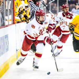 Image post by @du_hockey on Instagram