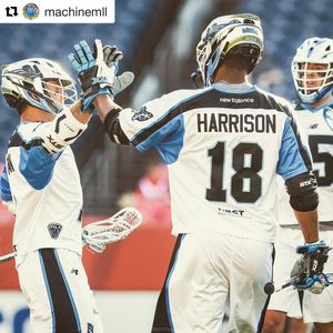 Image post by @stxmlax on Instagram