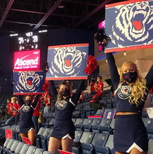 Image post by @belmont_cheer on Instagram