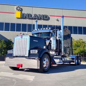 Image post by @inlandkenworthus on Instagram