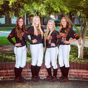 Image post by @pacificsoftball on Instagram