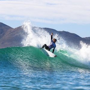 Image post by @wsl.qs on Instagram