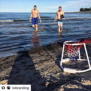 Image post by @samdek7 on Instagram