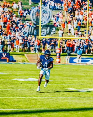 Image post by @uvafootball on Instagram