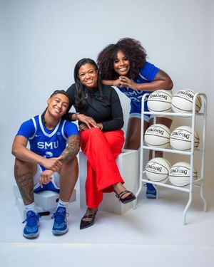 Image post by @SMUWBB on Twitter