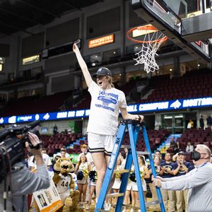 Image post by @msubobcatswbb on Instagram