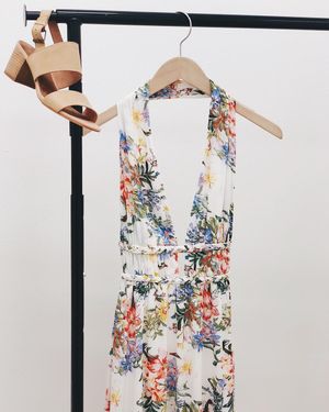 Image post by @shopoutoftown on Instagram