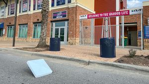 Image post by @BlueWahoosBBall on Twitter