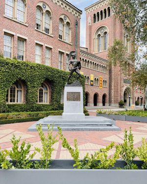 Image post by @uscdornsife on Instagram