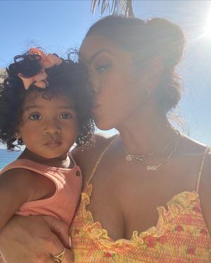 Image post by @vanessabryant on Instagram