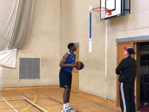 Image post by @itchenbball on Instagram