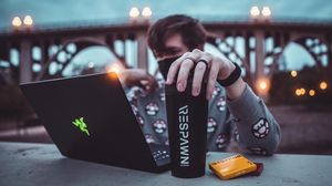 Image post by @razer on Instagram