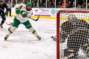 Image post by @uohockey on Instagram