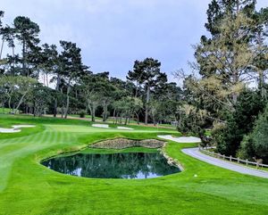 Image post by @pebblebeachresorts on Instagram