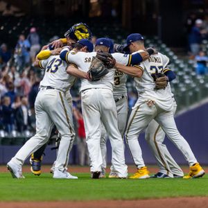 Image post by @Brewers on Twitter