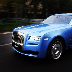 Image post by @rollsroycecars on Instagram