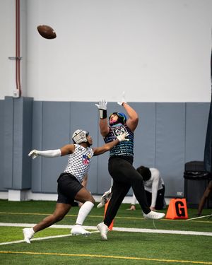 Image post by @pylon7on7 on Instagram