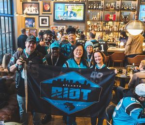 Image post by @roaringriot on Instagram