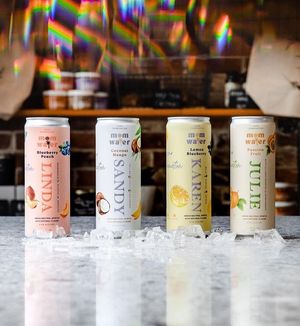 Image post by @drinkmomwater on Instagram