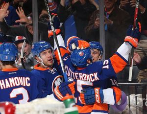 Image post by @nyislanders on Instagram