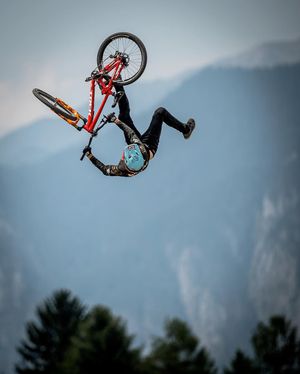Image post by @foxmtb on Instagram