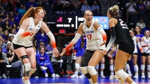 Image post by @GatorsVB on Twitter