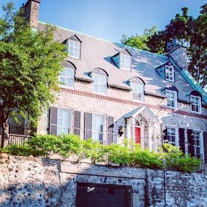 Image post by @christiesrealestate on Instagram