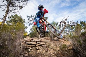 Image post by @foxmtb on Instagram