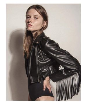 Image post by @agenciamodels_athens on Instagram