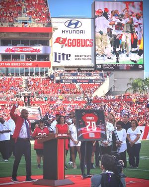 Image post by @rjstadium on Instagram