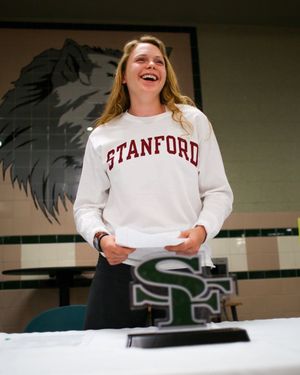 Image post by @stanfordwcrew on Instagram