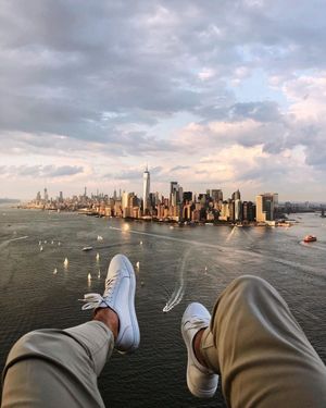 Image post by @nyonair on Instagram