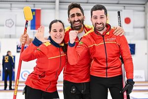 Image post by @worldcurling on Instagram