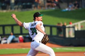 Image post by @carlyscam on Instagram