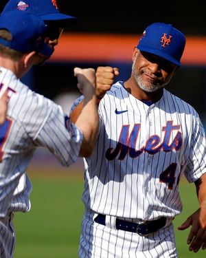 Image post by @losmets on Instagram