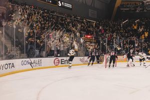 Image post by @coloradocollegetigerhockey on Instagram