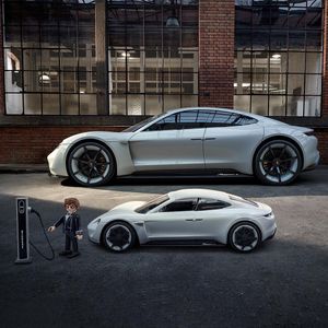 Image post by @porsche on Instagram