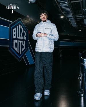 Image post by @hornets on Instagram