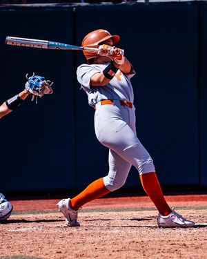Image post by @texassoftball on Instagram