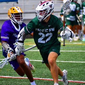 Image post by @advnclacrosse on Instagram