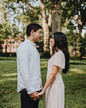 Image post by @thismodernlovephoto on Instagram