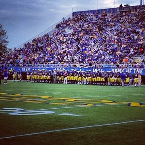 Image post by @udbluehens on Instagram