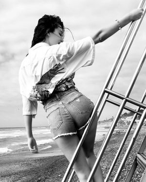 Image post by @beautyandbrainswithatwist on Instagram